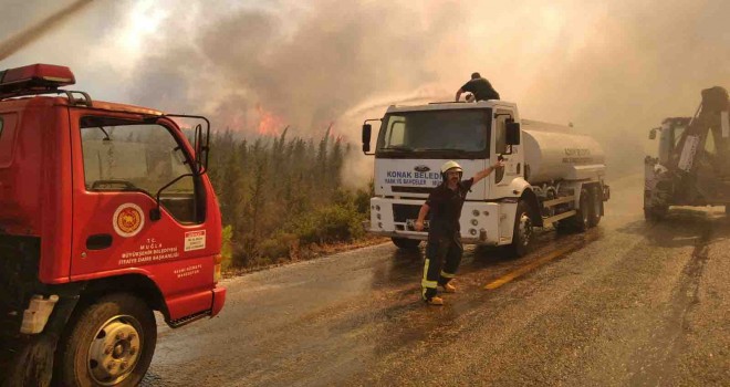 Konak’tan yangın bölgesine destek