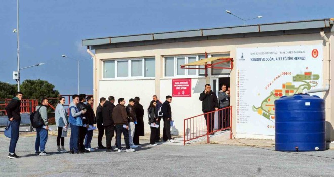 İzmir Büyükşehir 100 itfaiye personeli alacak