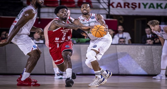 McCollum coştu, Pınar Karşıyaka Emilia'yı eli boş yolladı