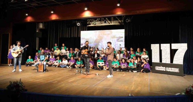 İzmir Depremi Farkındalık Gecesi düzenlendi.