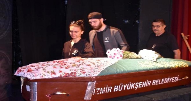 Usta tiyatrocu Jale Birsel son yolculuğuna uğurlandı