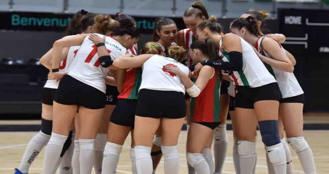 İzmir'in kadın voleybol takımları 9 Eylül'de tek yürek olacak