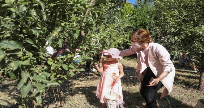 DEÜ'den onkoloji hastası miniklere moral