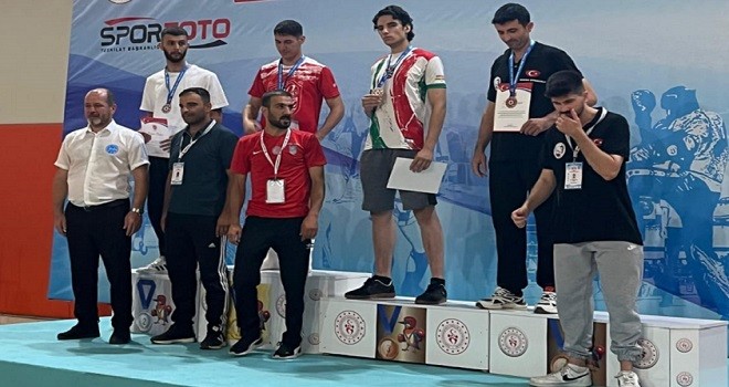 Bostanlısporlu Sarp Türkiye Üçüncüsü...