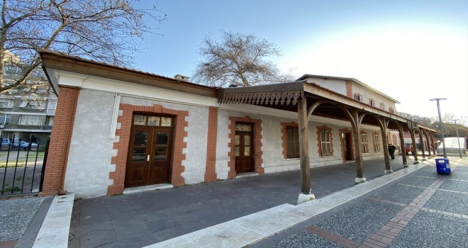 Bakan Kasapoğlu: Karşıyaka'daki gençlik merkezi Cumhuriyet Bayramı'nda hizmette