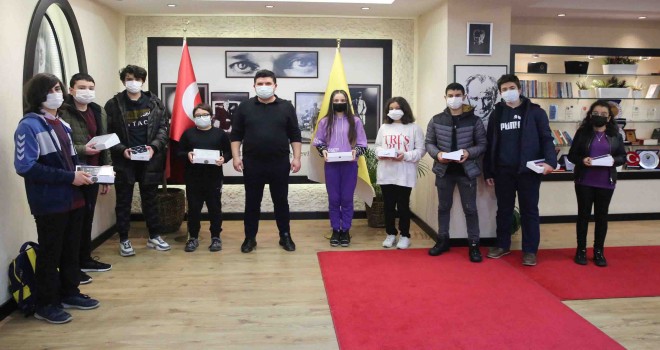 Buca Belediyesi’nden pandemide gençlere moral sınavı