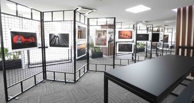 Karşıyaka'da Galeri Alt açıldı