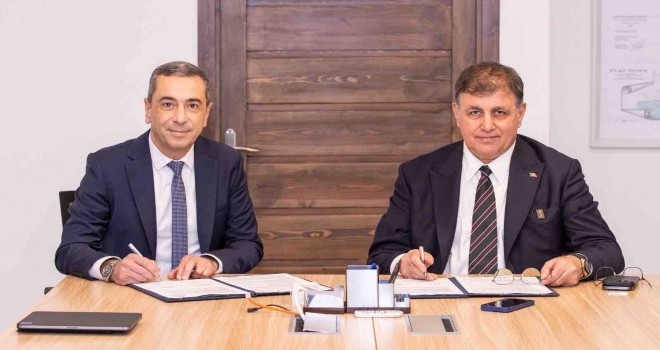 Tramvay için imzalar atıldı