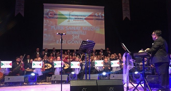 Karşıyaka Sanat Derneği’nden gündüz korosu