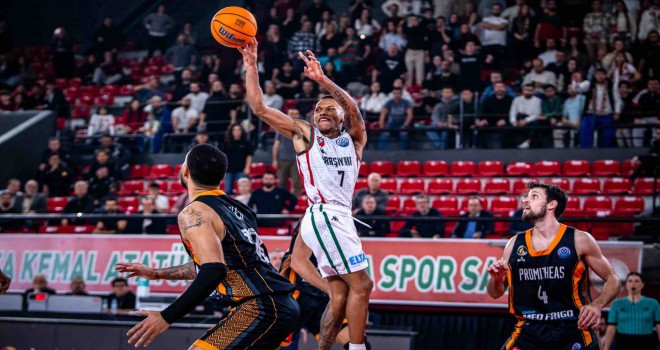 Karşıyaka, Promitheas Patras karşısında