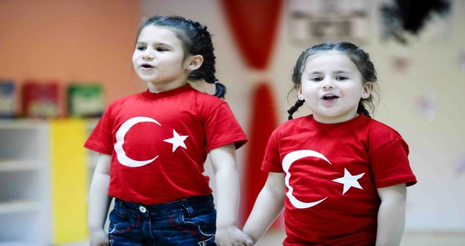 Bucalı minikler evde kaldı, harikalar yarattı