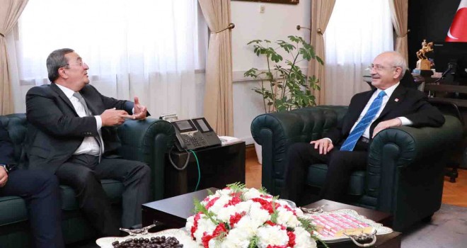 Batur’dan Konak’ın açılışlarına davet