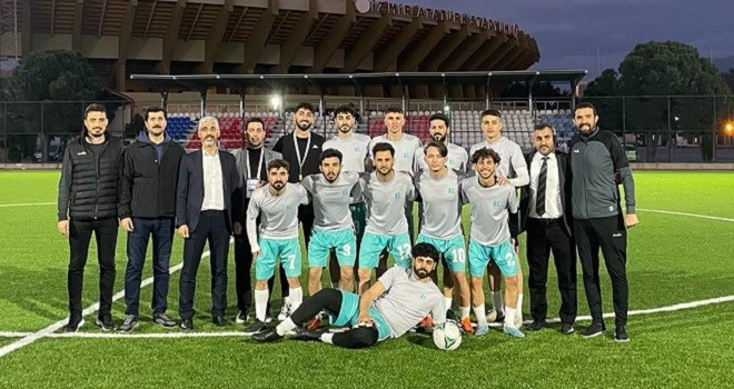 Karşıyaka Gençlik Merkezi şampiyon