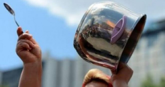 Karşıyaka'da haciz önlendi, yemek sorunu çözüldü!