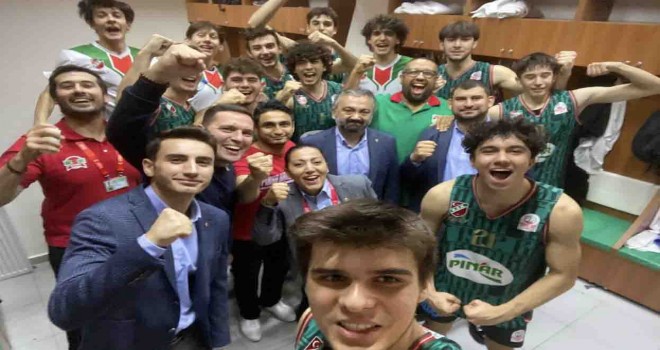 Pınar Karşıyaka'nın gençleri Konya'da farka koştu