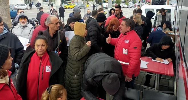 Karşıyaka kan vermeye koştu...