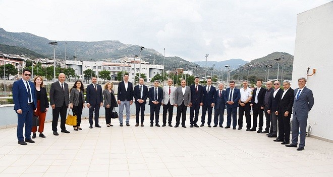 Musa Yelek'e veda yemeği...