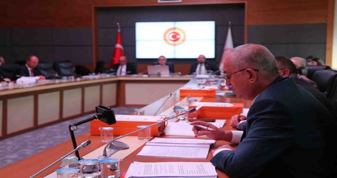 CHP’li Sertel: Bunlar denizi sadece denize girmekle biliyor