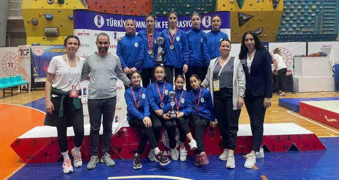 Bornovalı cimnastikçiler Türkiye Şampiyonu