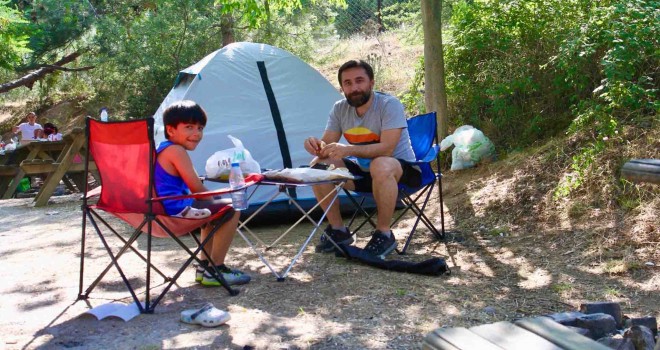 Babalar ve çocuklar Karşıyaka'da kampta buluştu