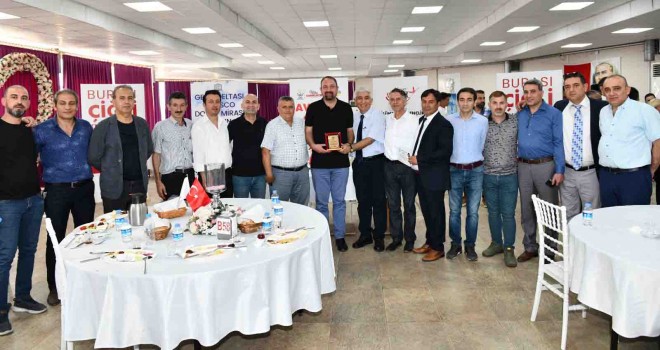 Başkan Gümrükçü’den berberlere destek: Yanınızdayız!