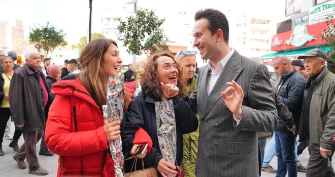 ''Kadınlar gülünce dünya daha güzel''