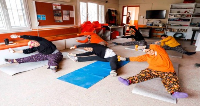 Ulamış köyü kadınları pilates yapıyor