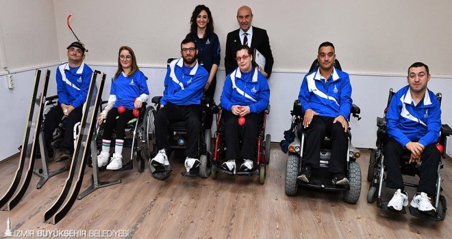 Tunç Soyer'den engelleri kaldıran ziyaret