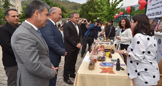 Engelliler haftası etkinliklerinde duygulu anlar yaşandı