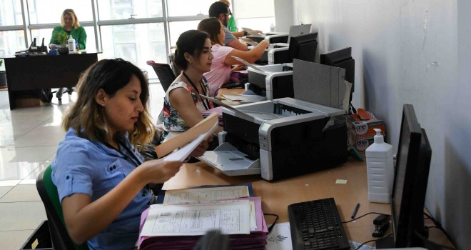 Milyonlarca belge dijital ortama aktarıldı