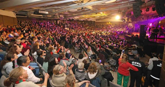 Dünya Karşıyakalılar Günü’ne muhteşem kutlama