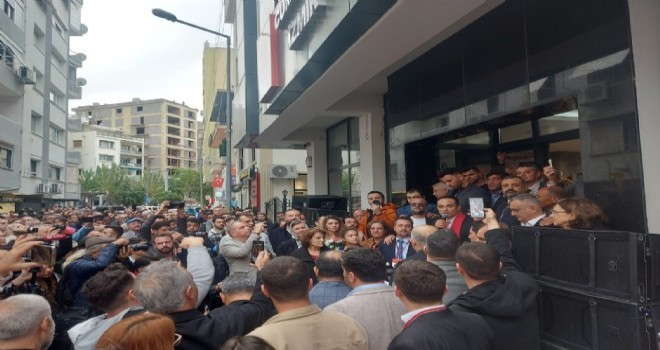 Olgun Atila’dan miting gibi adaylık açıklaması