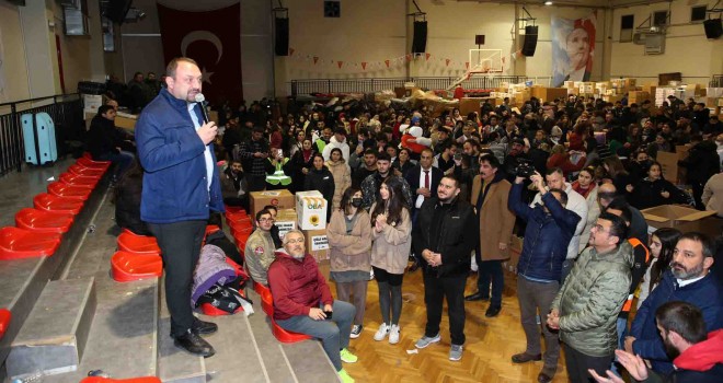 Çiğli’de deprem dayanışması büyüyor