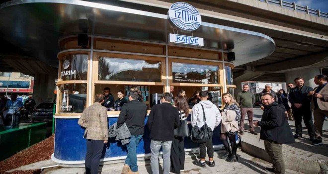 İzmirli Kahve’nin ikinci şubesi Bornova’da açıldı