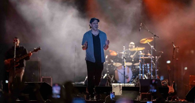 Duman İzmirlileri büyüledi