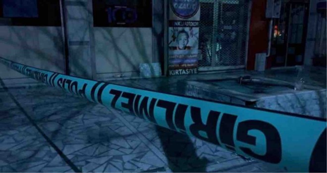 Karşıyaka'da tabanca kazara ateş aldı bir kişi öldü