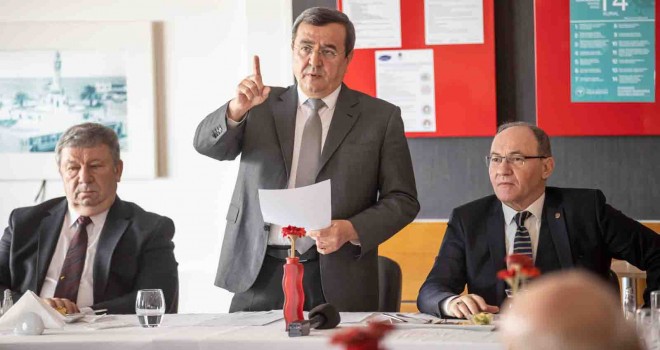 Batur’dan İZGEP toplantısında kentsel dönüşüm vurgusu