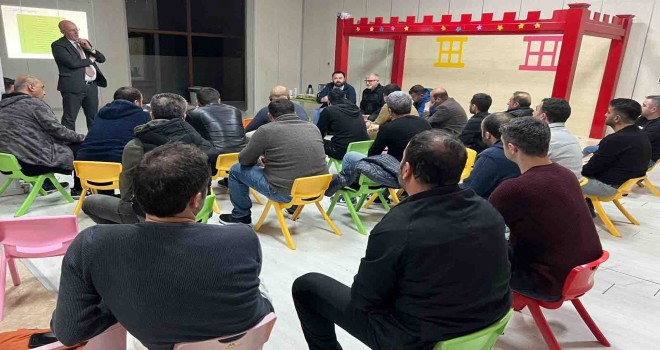 İzmirli babalar eğitimde