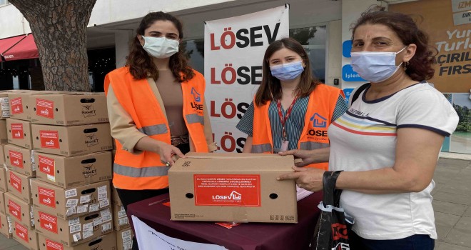 LÖSEV'in et desteği sürüyor