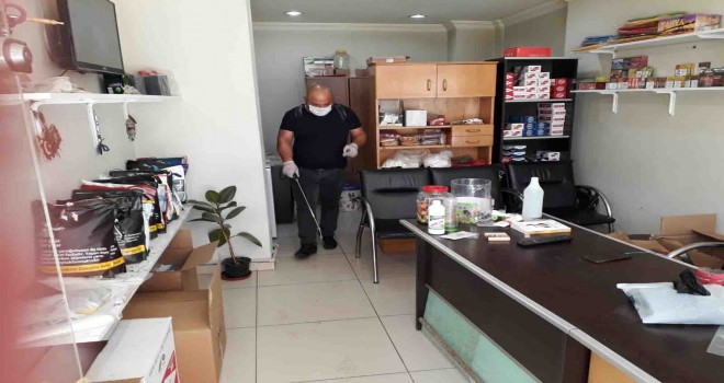 Bergama’da Covid-19 için rehavete kapılmadan dezenfekteye devam