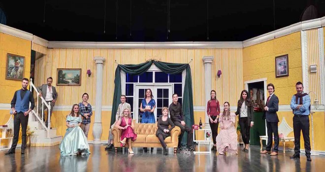 Sahne Tozu Tiyatrosu 16 yaşında