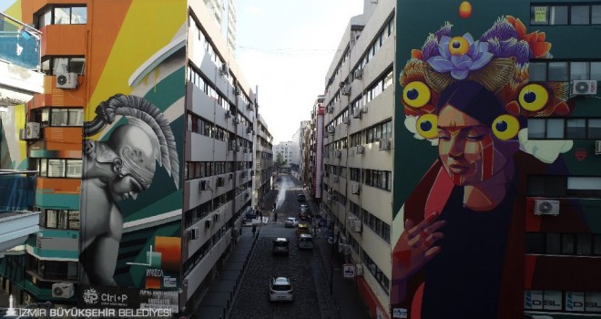 İzmir'de duvarlar cıvıl cıvıl