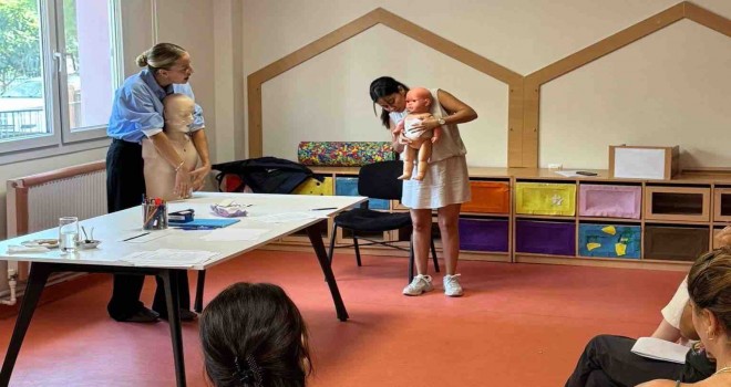Bayraklı'da anaokulu öğretmenlerine hayat kurtaran eğitim