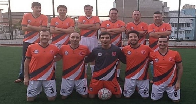 Karşıyaka Kurumlar Futbol Turnuvası düzenlendi