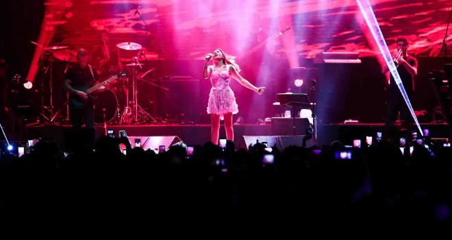 Aliağa Sanat Günleri’nde Melek Mosso rüzgarı