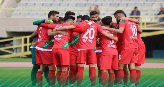 Karşıyaka, Fethiyespor'u devirdi