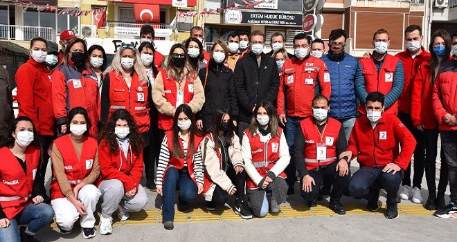 Kaymakam Çalışır'dan Kızılay Karşıyaka ekibine teşekkür