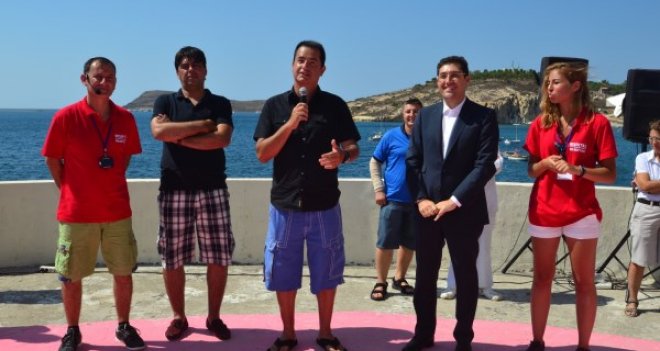 Acun Foça'da firarda