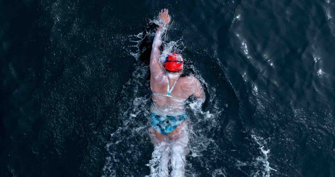 İzmirli Bengisu Avcı Kuzey Kanalı'nı en hızlı geçen Türk oldu