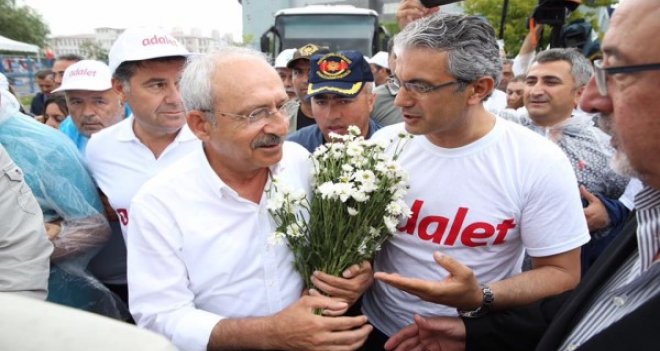 Adalet Yürüyüşü'ne ''Karşıyaka'' dopingi